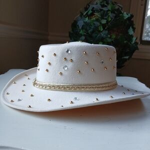 The Icing Vintage Fedora Style Hat Studs & Pearls